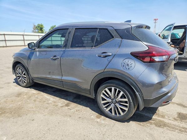 2022 NISSAN KICKS