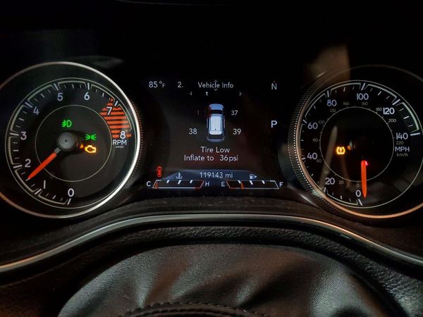 2019 JEEP CHEROKEE TRAILHAWK 4X4