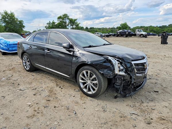 2017 CADILLAC XTS Luxury