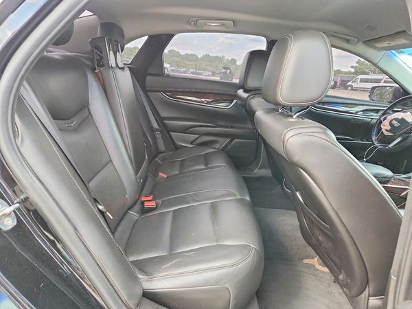 2017 CADILLAC XTS Luxury