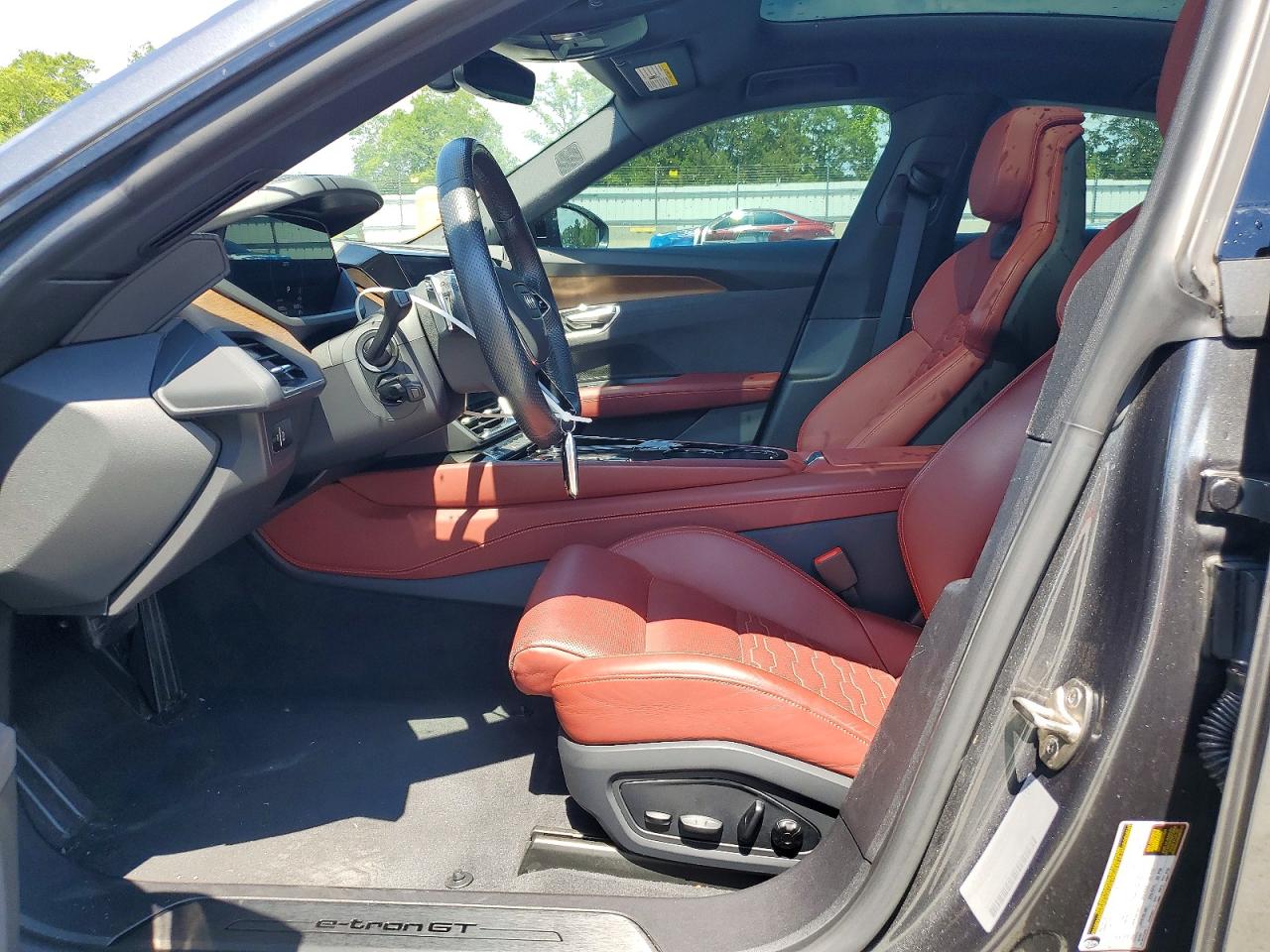 2022 AUDI E-TRON GT