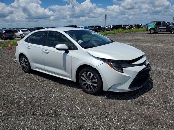 2022 TOYOTA COROLLA