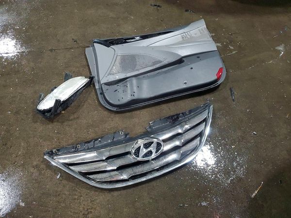 2013 HYUNDAI SONATA