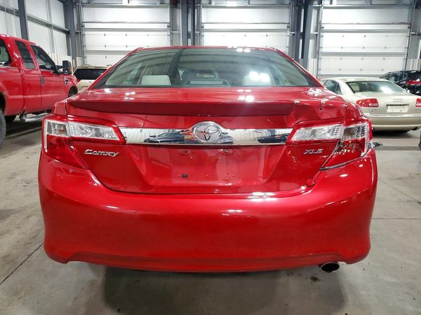 2012 TOYOTA CAMRY