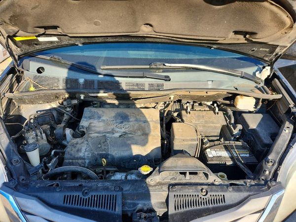 2014 TOYOTA SIENNA