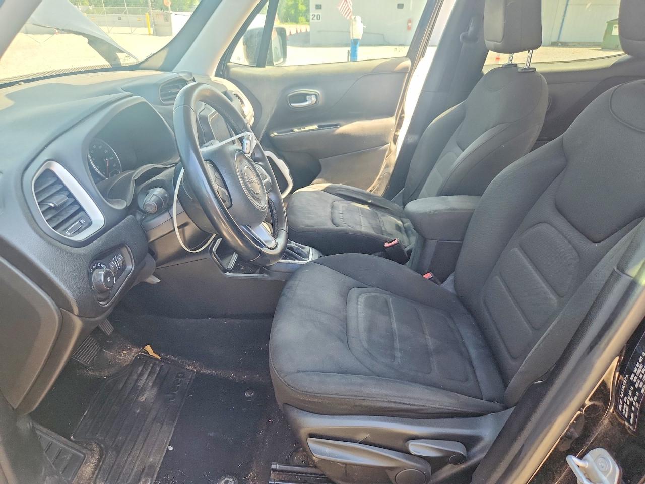 2018 JEEP RENEGADE LATITUDE 4X2