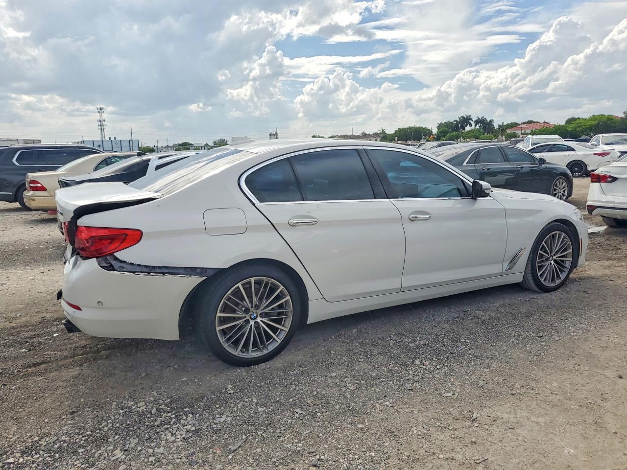 2017 BMW 530