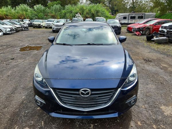 2015 MAZDA 3 Touring/GS