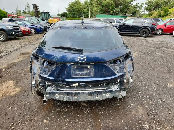 2015 MAZDA 3 Touring/GS