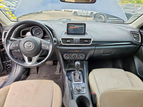 2015 MAZDA 3 Touring/GS