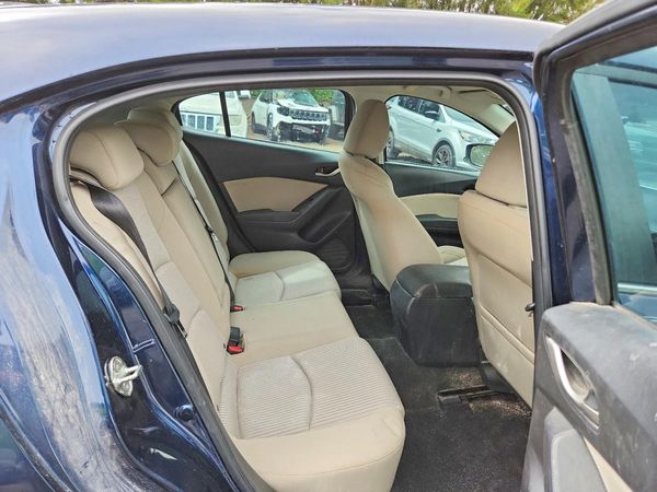 2015 MAZDA 3 Touring/GS