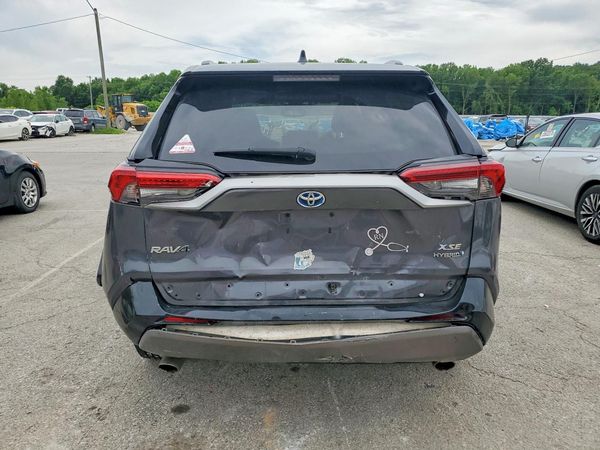 2019 TOYOTA RAV4 XSE HV 4WD