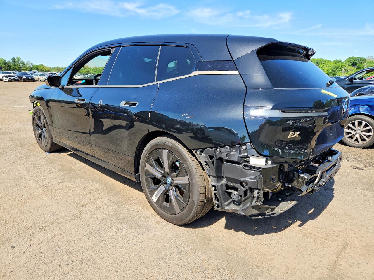 2025 BMW IX
