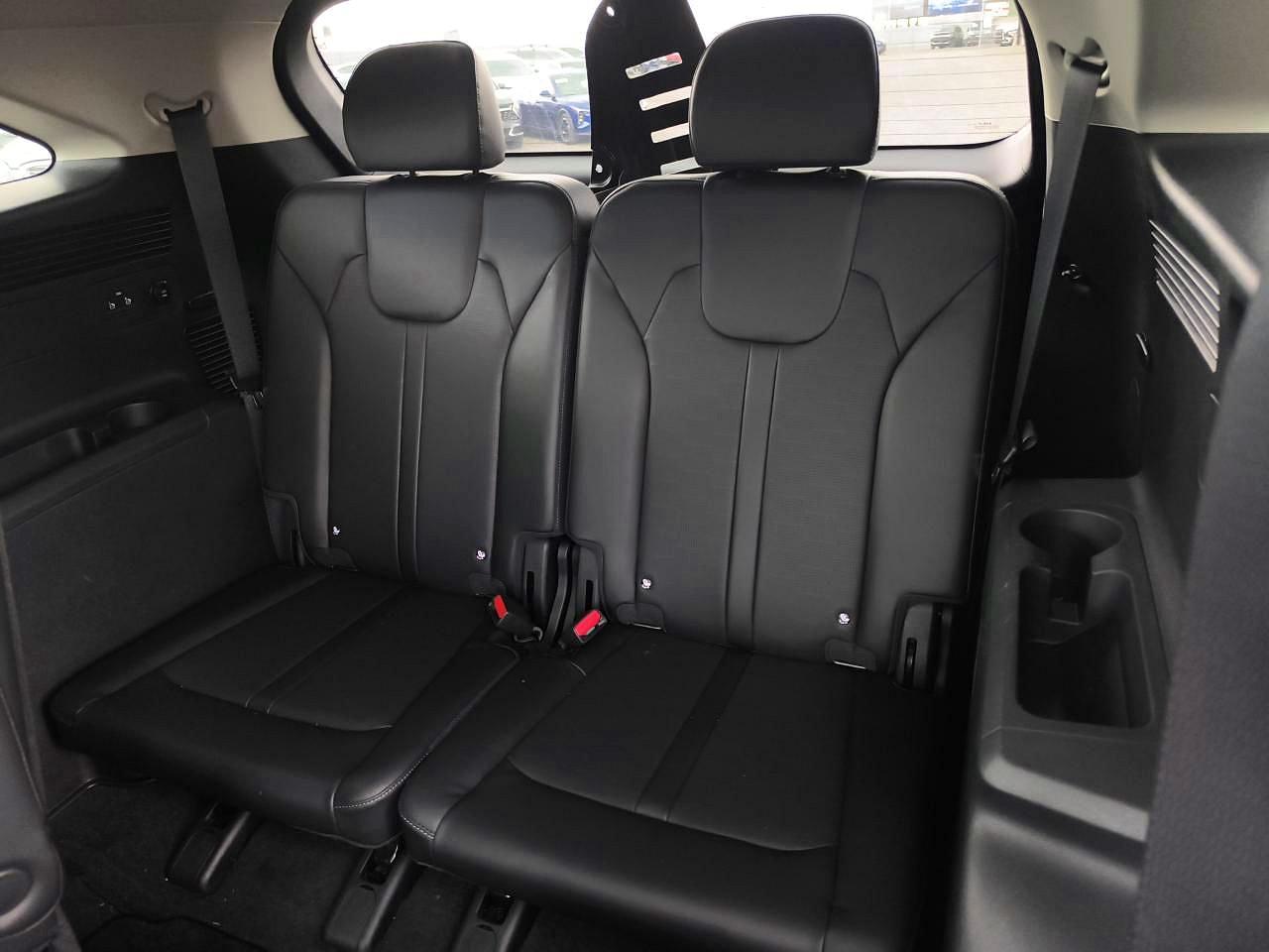2025 KIA SORENTO EX; X-Line EX