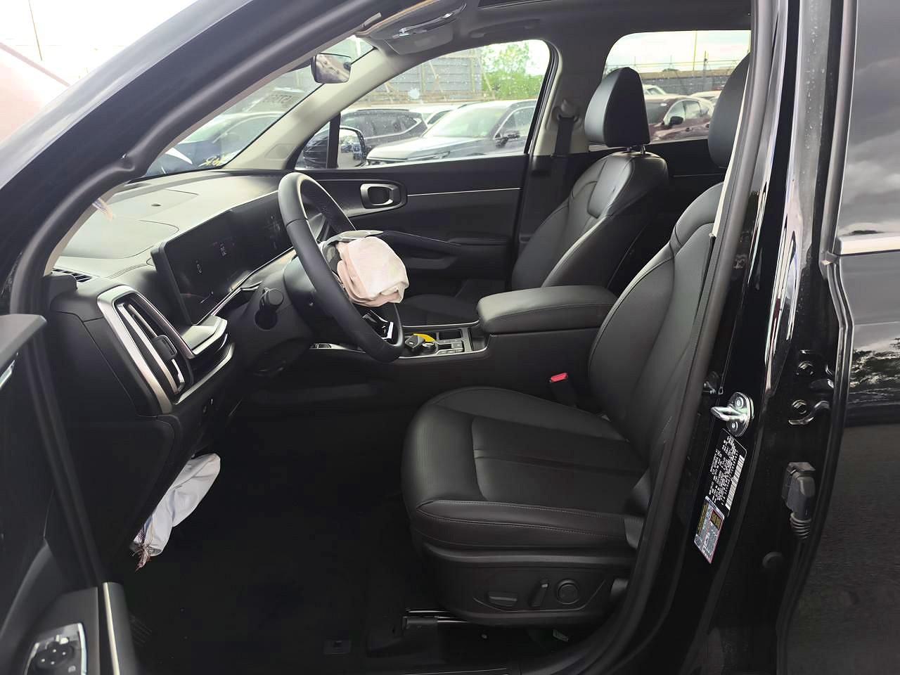 2025 KIA SORENTO EX; X-Line EX