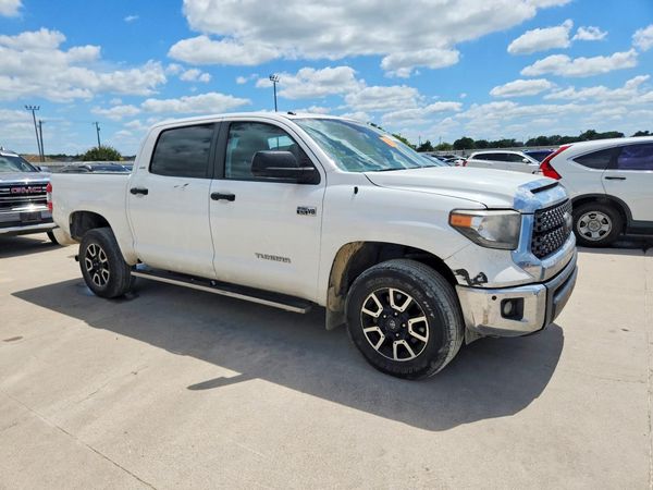 2018 TOYOTA TUNDRA SR5