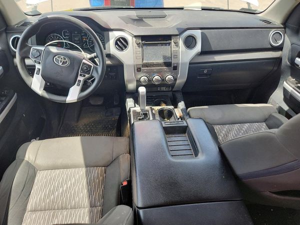 2018 TOYOTA TUNDRA SR5