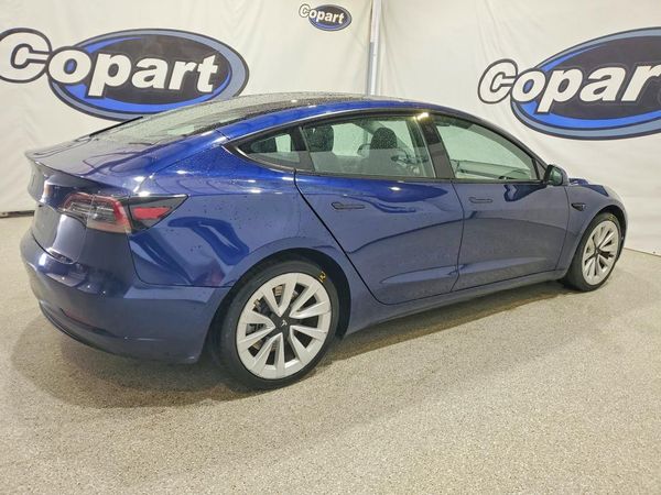 2022 TESLA MODEL 3