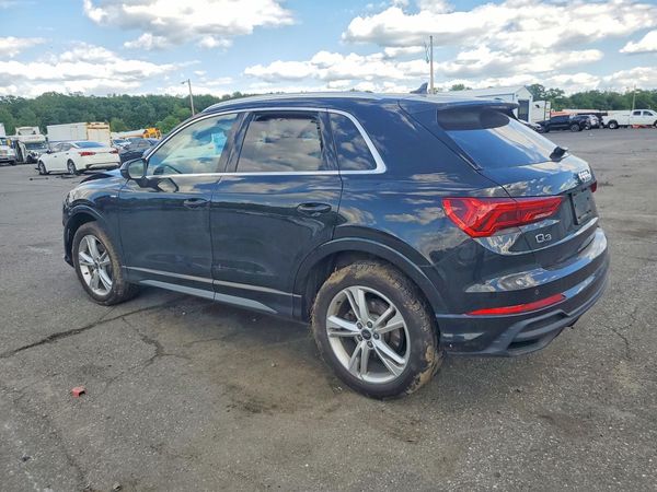 2024 AUDI Q3 S Line quattro Premium
