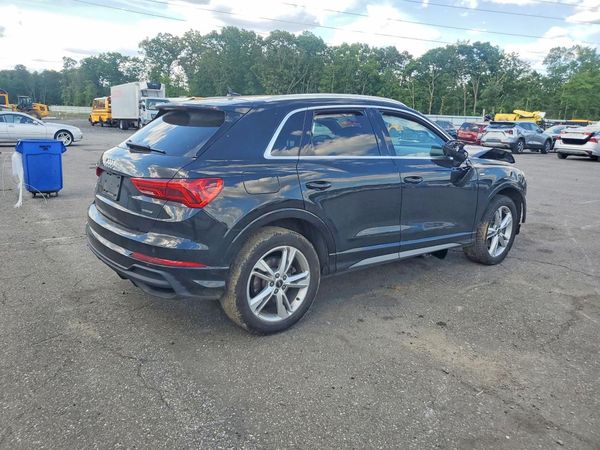 2024 AUDI Q3 S Line quattro Premium