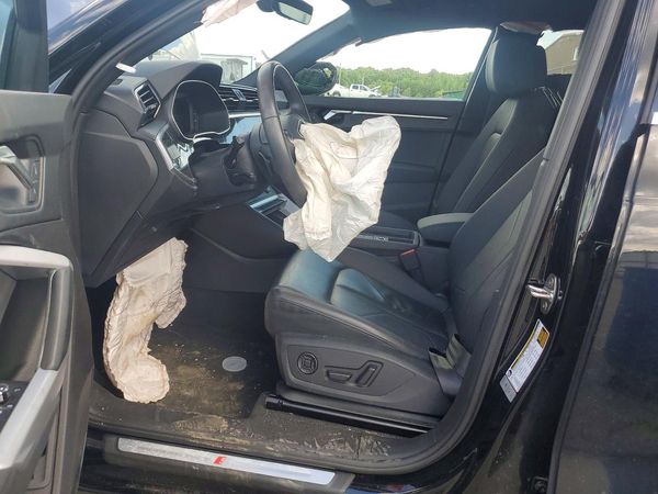 2024 AUDI Q3 S Line quattro Premium