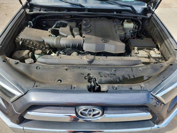 2016 TOYOTA 4RUNNER Base Grade — Engine bay