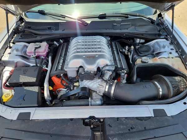 2016 DODGE CHALLENGER SRT HELLCAT