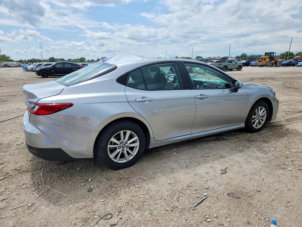 2026 TOYOTA CAMRY