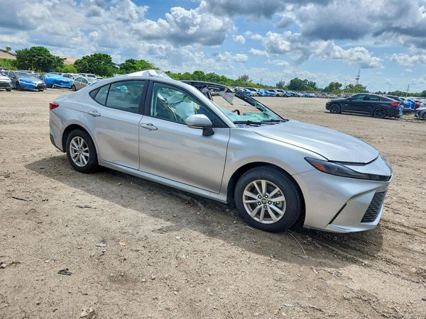 2026 TOYOTA CAMRY