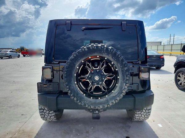 2013 JEEP WRANGLER Sahara