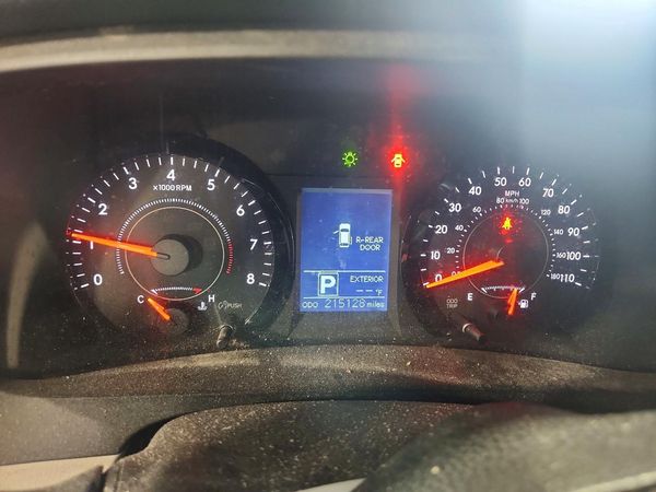 2017 TOYOTA SIENNA LE
