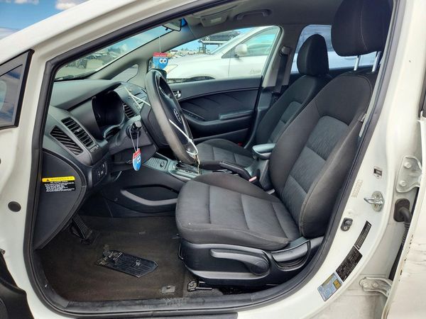 2016 KIA FORTE GL (Middle-Low Grade)