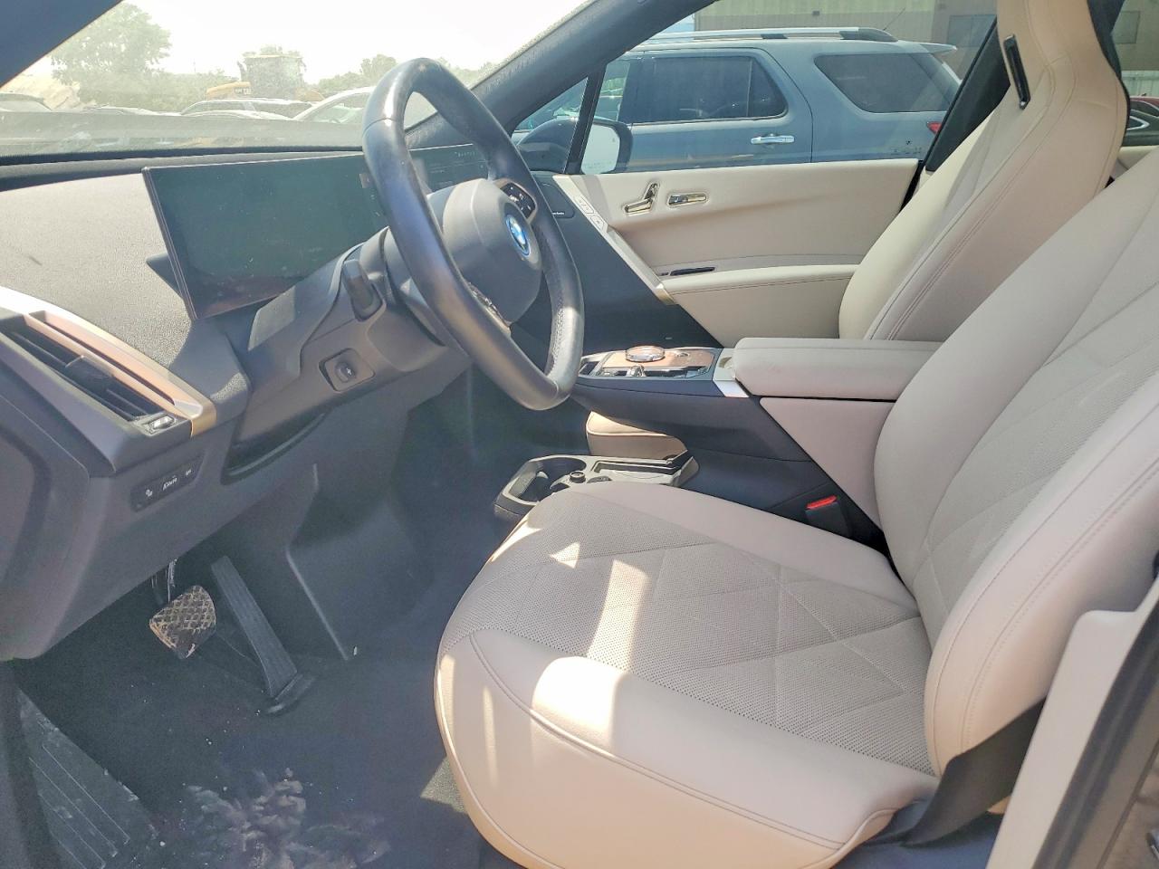 2023 BMW IX xDrive50i