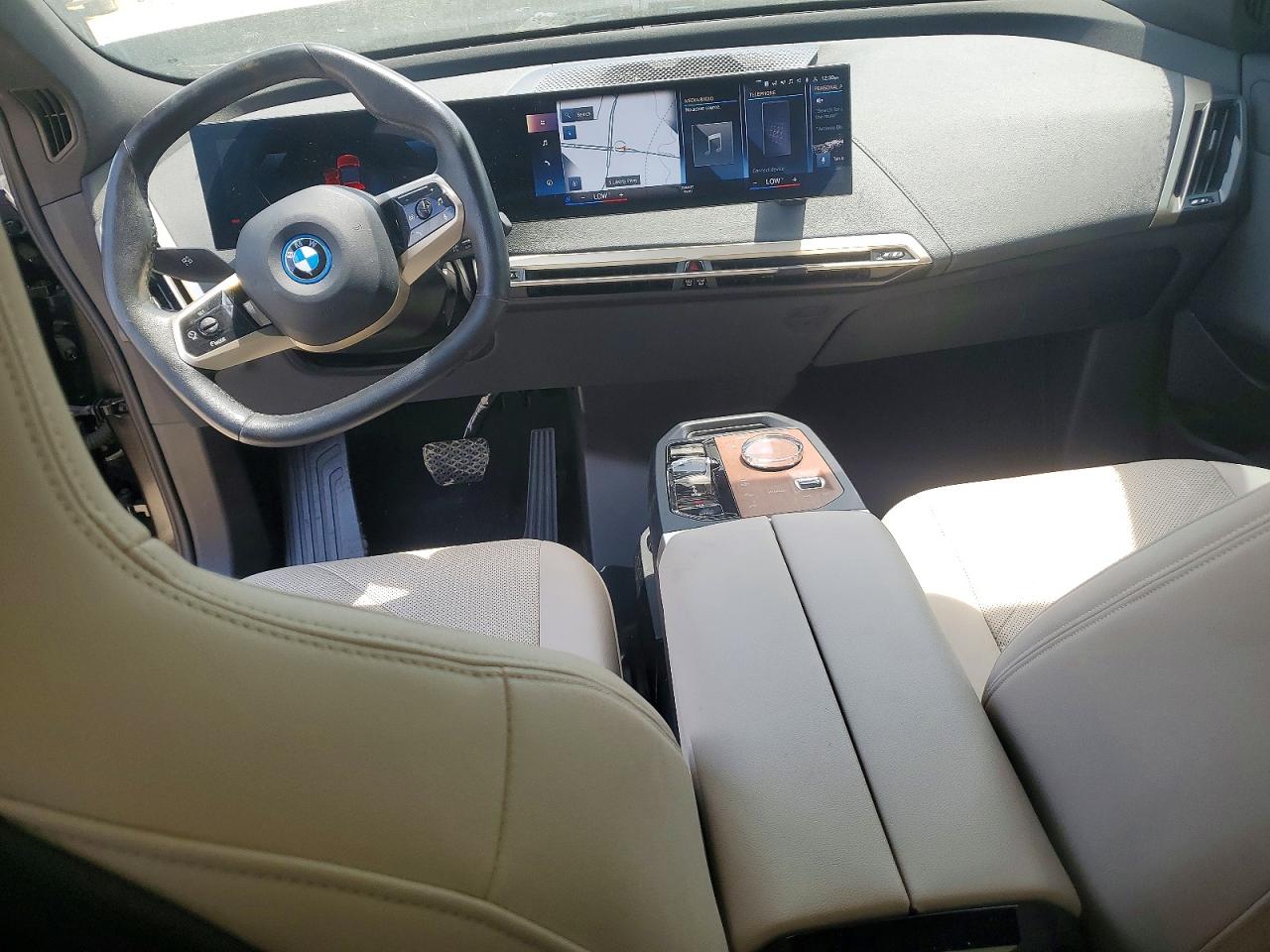 2023 BMW IX xDrive50i
