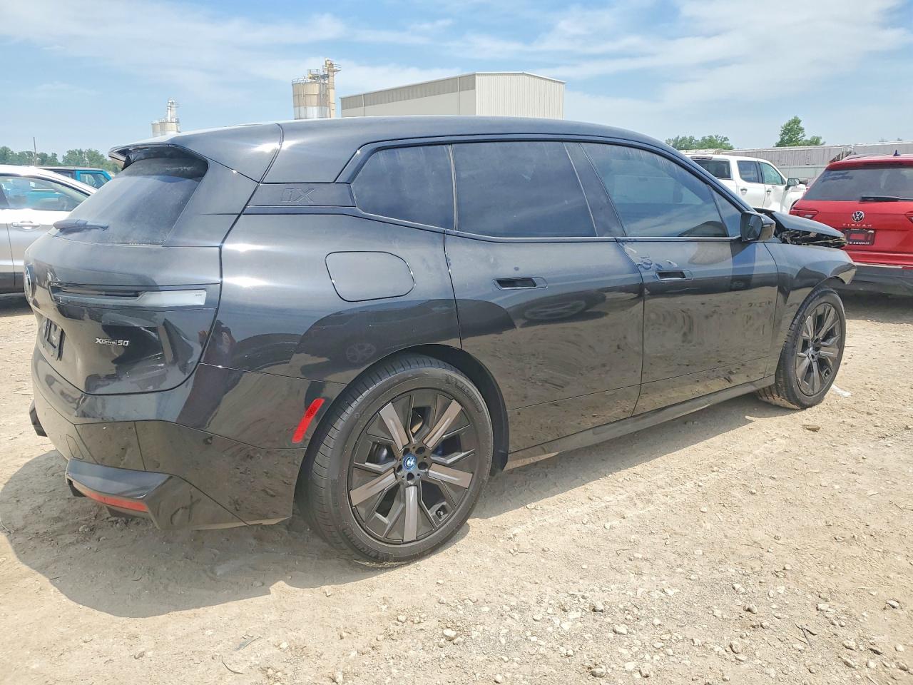 2023 BMW IX xDrive50i
