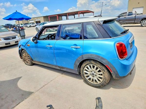 2015 MINI COOPER