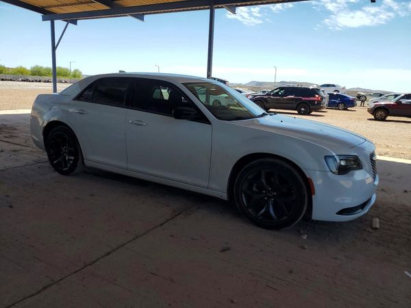 2023 CHRYSLER 300