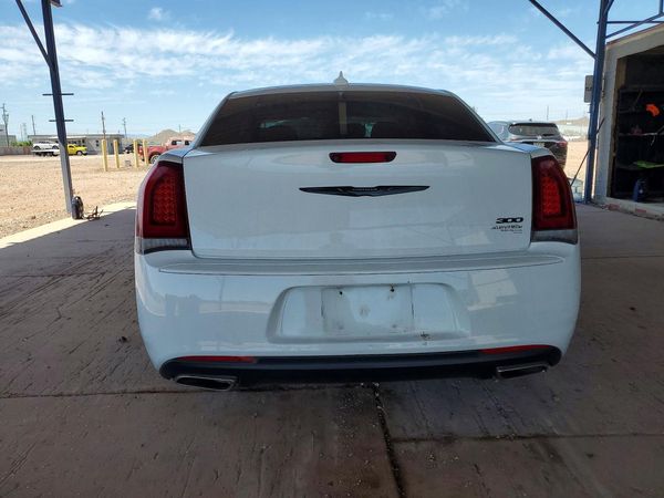 2023 CHRYSLER 300
