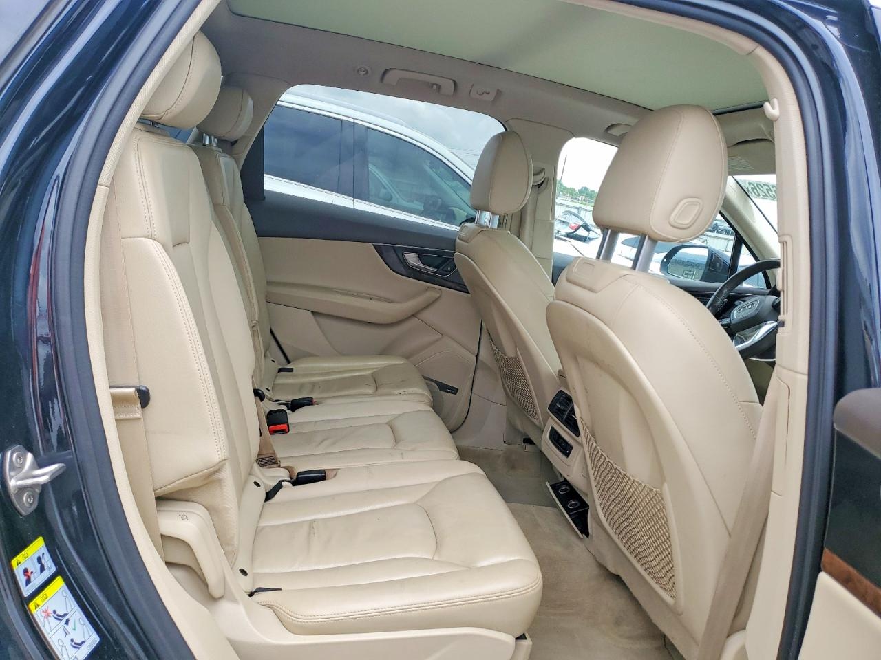 2017 AUDI Q7 quattro Premium Plus