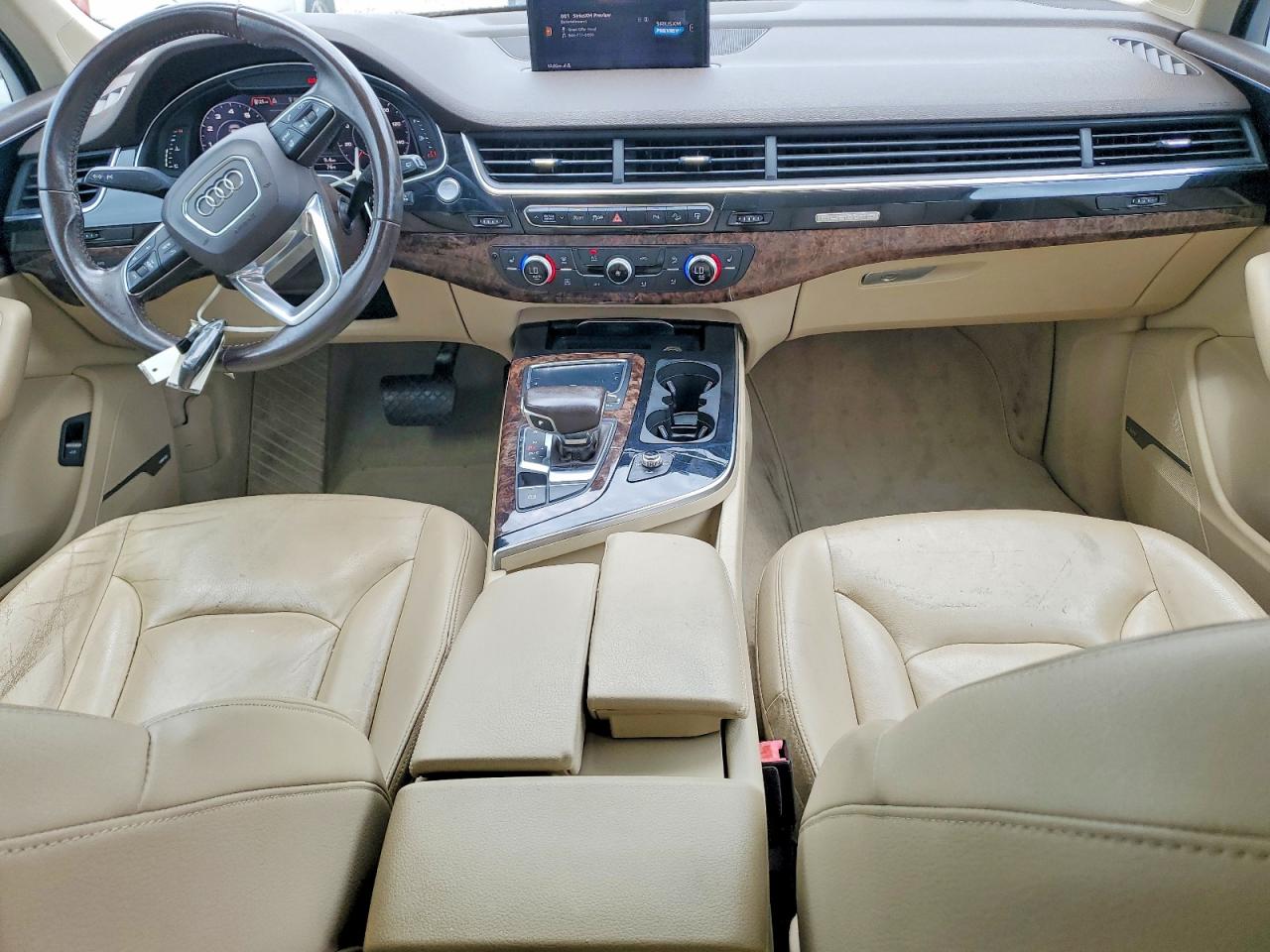 2017 AUDI Q7 quattro Premium Plus