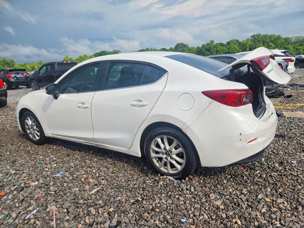 2016 MAZDA 3 Sport/GX