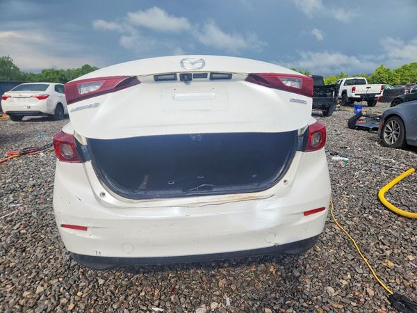 2016 MAZDA 3 Sport/GX