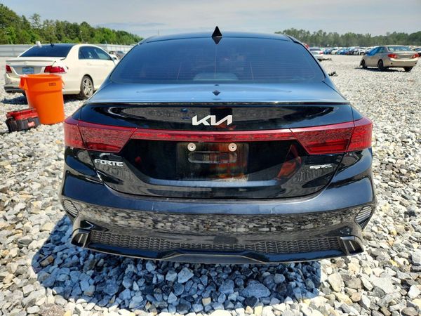 2024 KIA FORTE GT Line