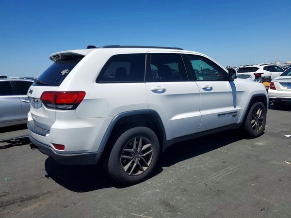 2016 JEEP GRAND CHEROKEE LAREDO 4X4