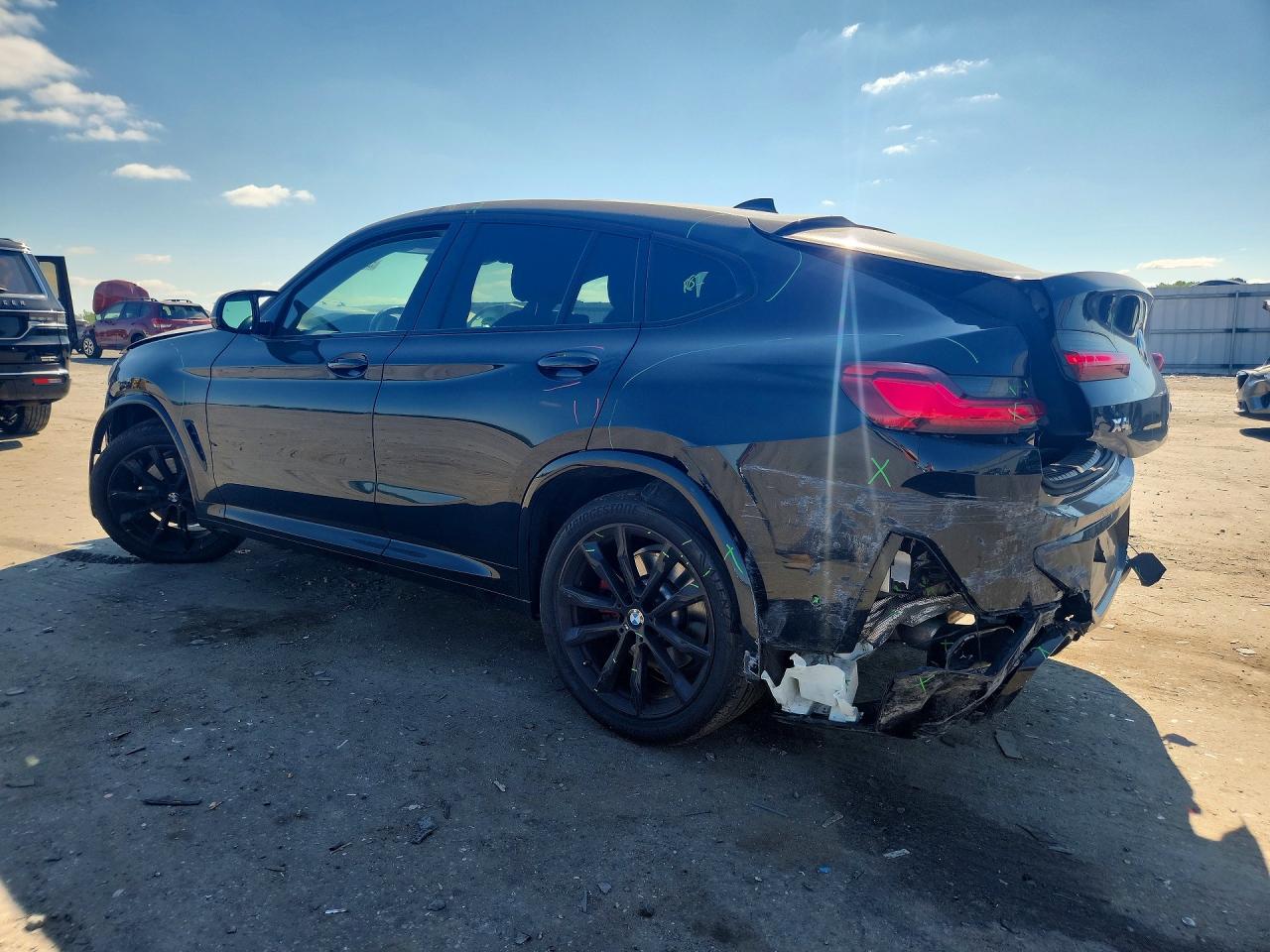 2022 BMW X4