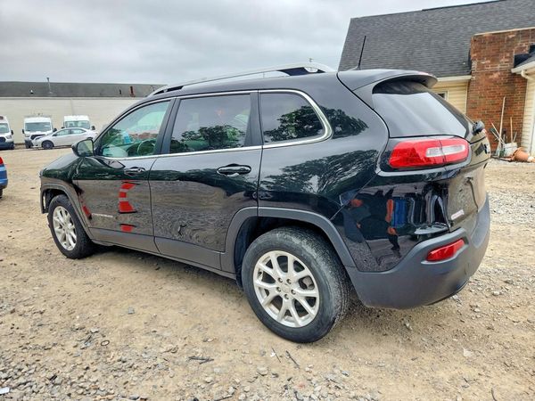 2017 JEEP CHEROKEE LATITUDE FWD