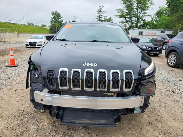 2017 JEEP CHEROKEE LATITUDE FWD