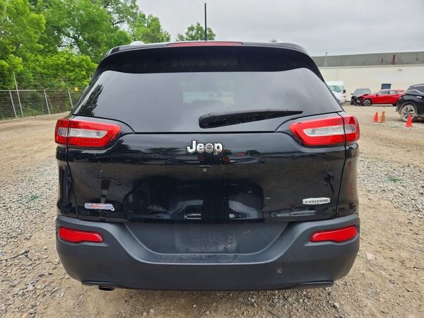 2017 JEEP CHEROKEE LATITUDE FWD
