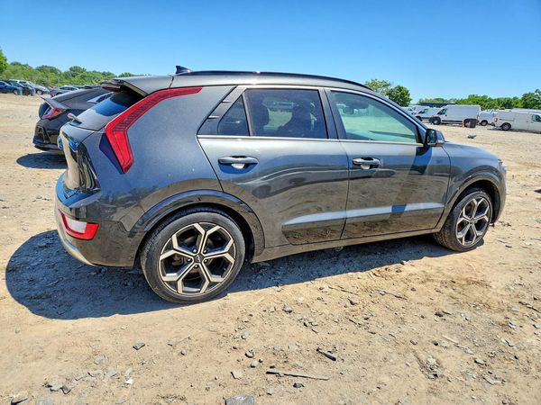2023 KIA NIRO EX