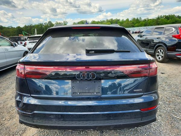2025 AUDI Q8